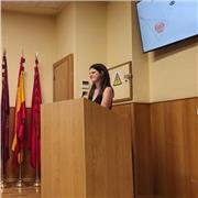 Soy doctora en óptica, por la UCM. Puedo impartir clases de matemáticas, física y química. Nivel bachillerato y ESO